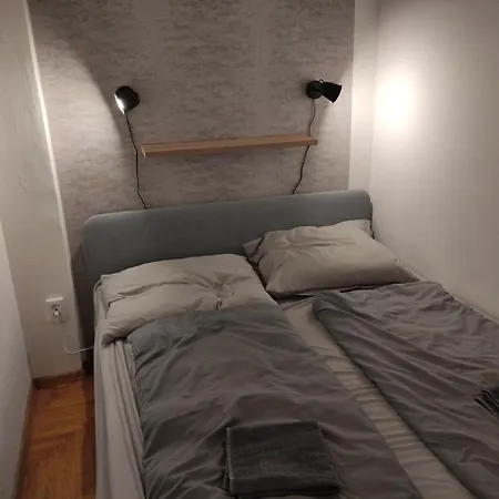 Bristol 2 Apartment Baja